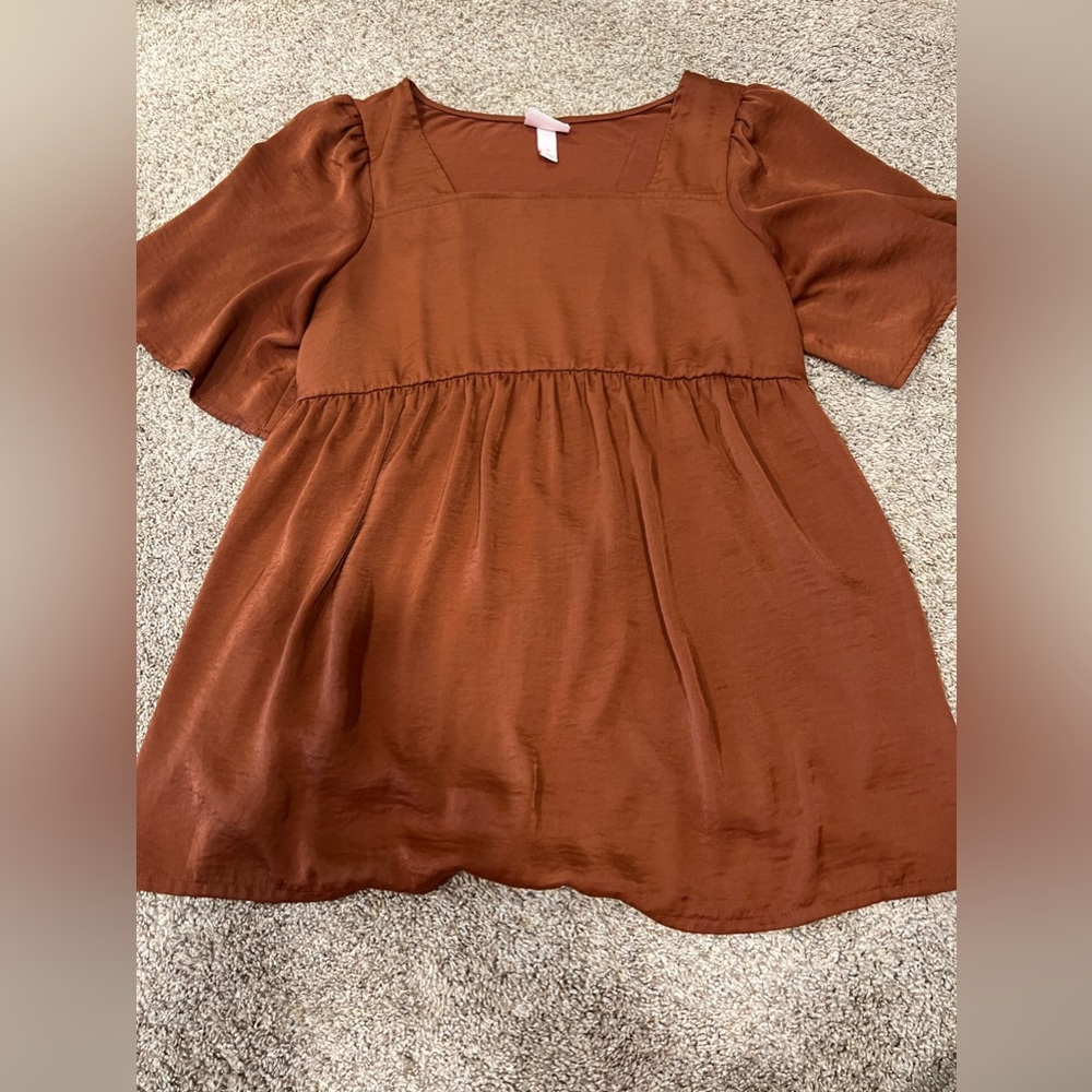 Maternity Tunic (slightly silky material) size Small